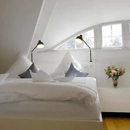 Hotell Brandenburger Dom *