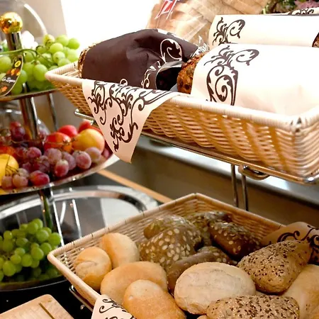 Brandenburger Dom Отель *